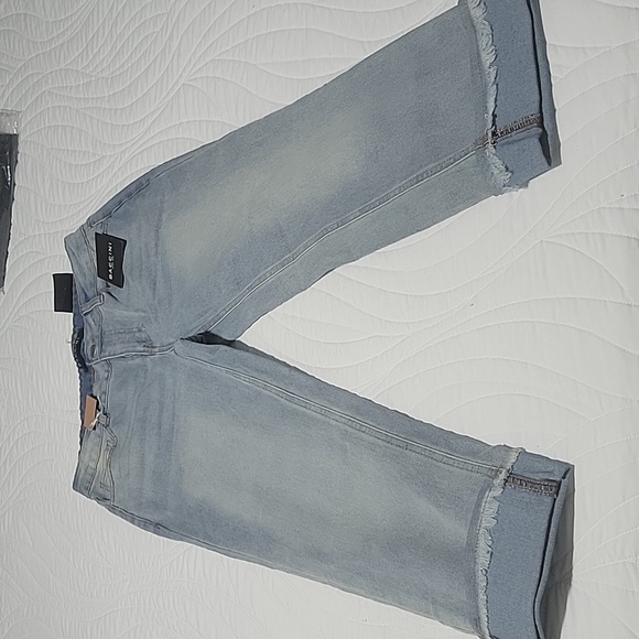 BACCINI Woman's Capri Jeans Size 4P - Picture 6 of 9